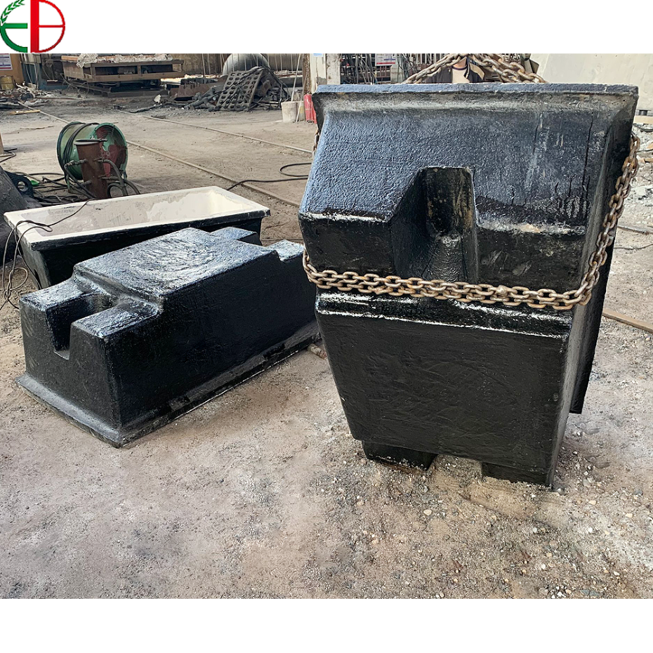 Moulds-4