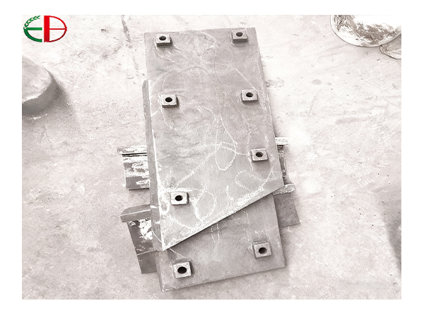 矿山用镍硬衬板 镍硬白口铸铁耐磨衬板  冶金设备耐磨配件