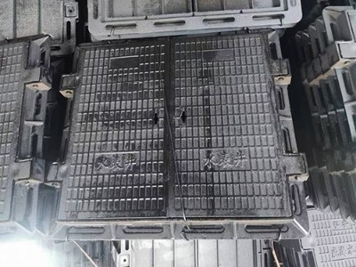厂家直销 金属井盖 800x1000 井盖