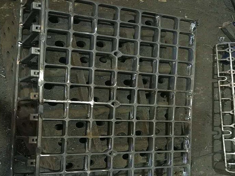 无锡厂家定做 焊接料框 耐磨钢铸造