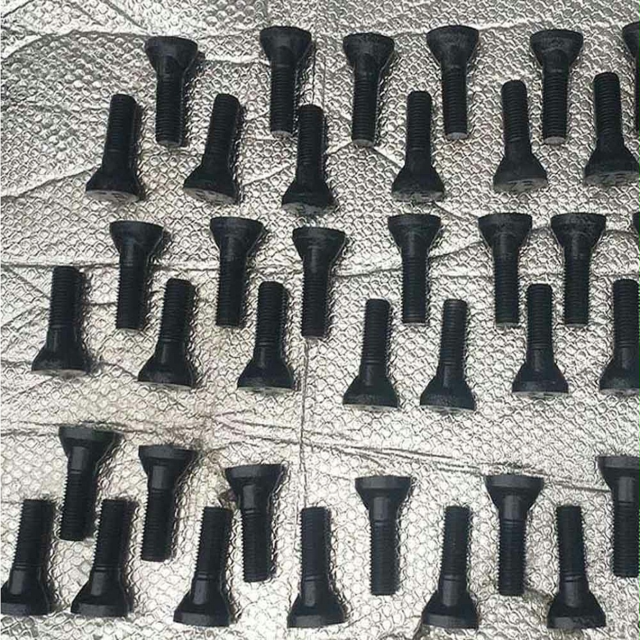 M30-Bolts-4