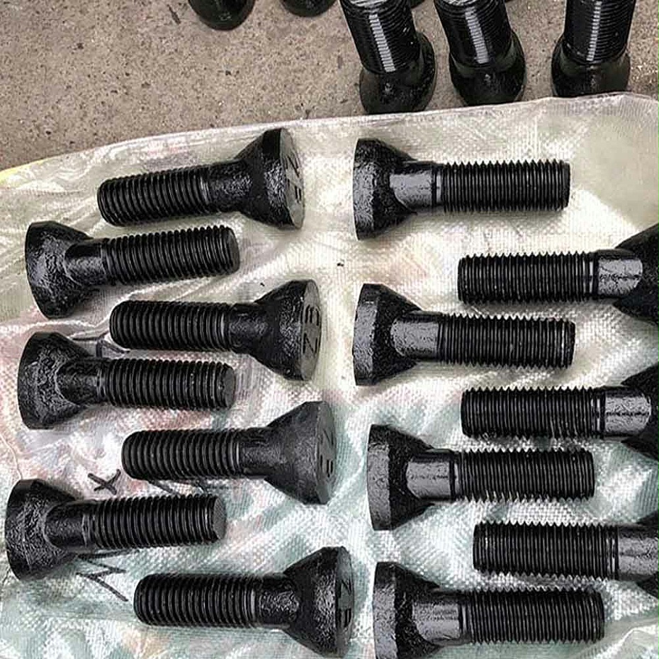 M30-Bolts-5