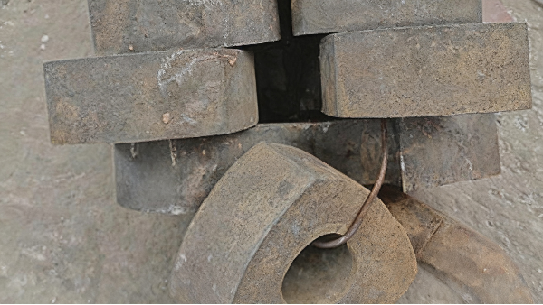 镍硬铸铁：耐磨领域的 “硬核材料”，选对适配高负荷场景